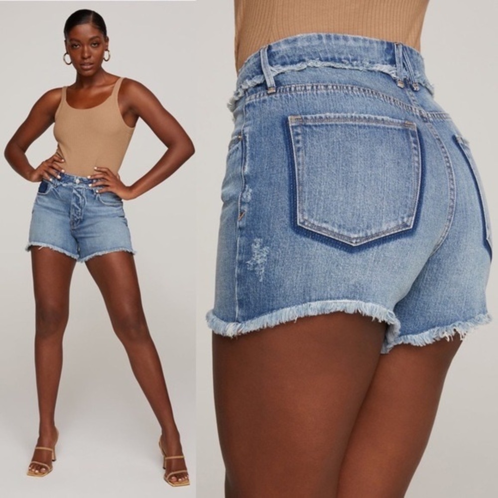 Good American Bonbshell Shadow Pocket Shorts